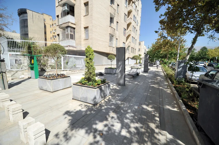 پیاده‌روسازی خیابان مفتح