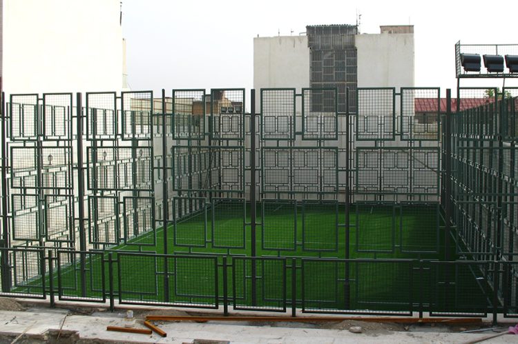 سرای محله و زمین چمن مصنوعی شهید علی مرادی